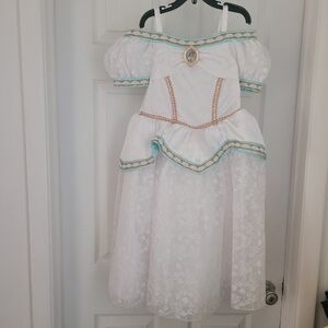 Elegant White and Gold Princess Costume for Kids